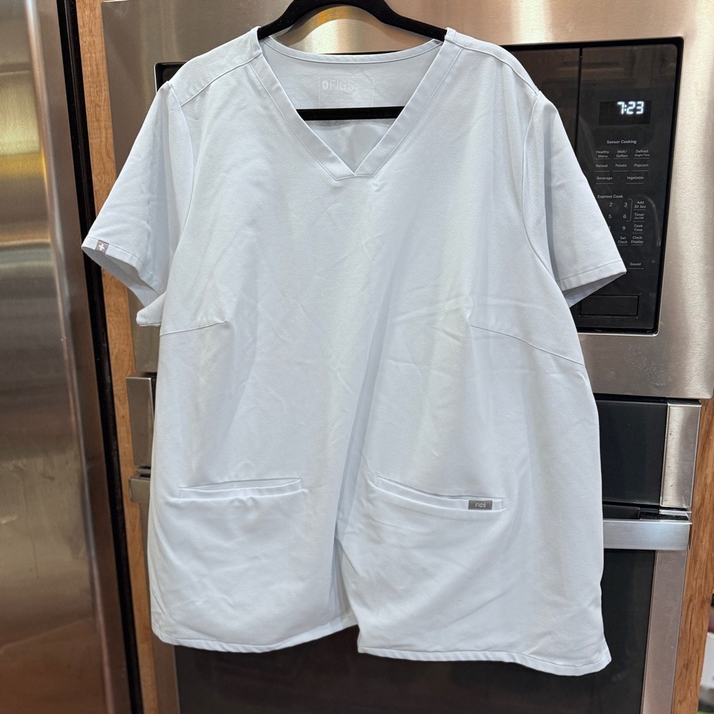 Figs baby Blue/Grey Scrub‎ Top 4 XL